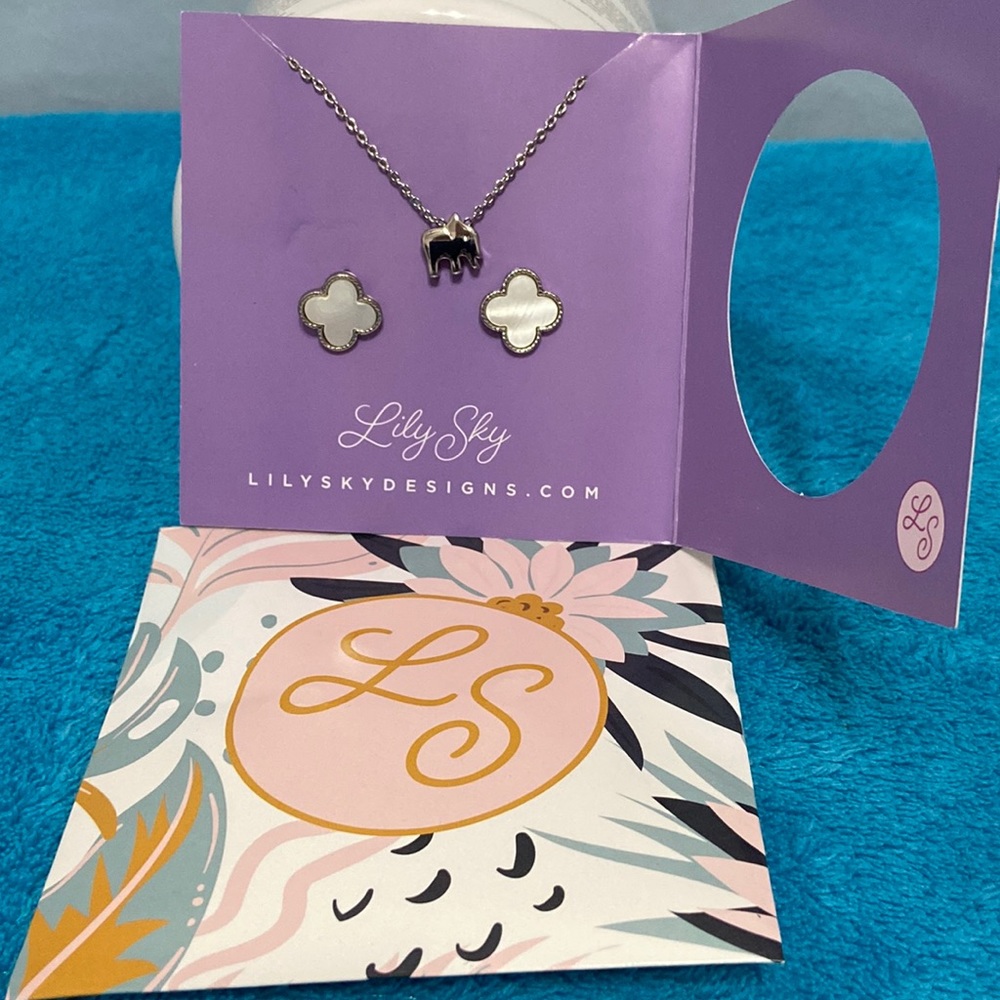 NIB Lily Sky Karma Necklace & Earrings Set